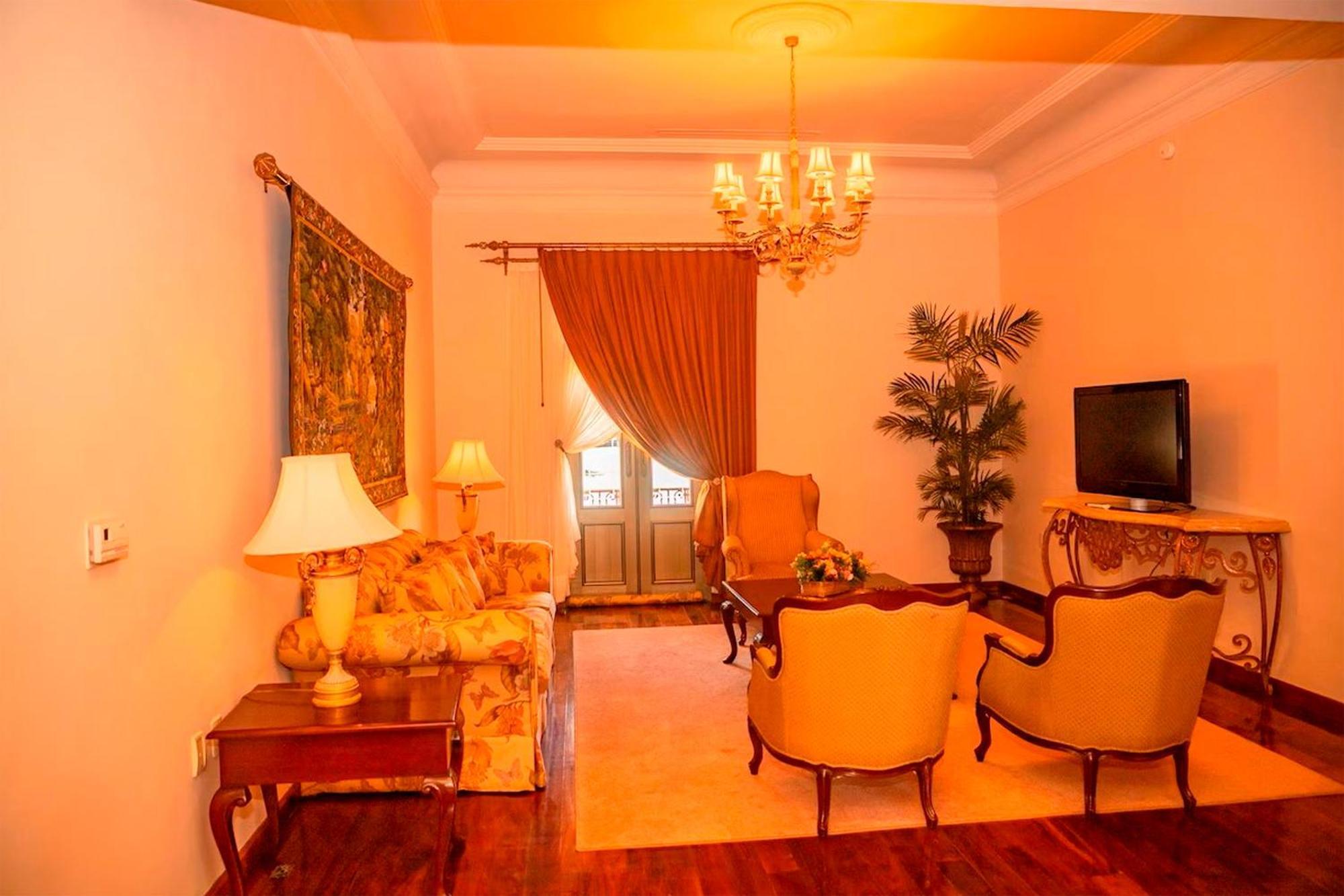 Hotel Real Hacienda Santo Tomas Colonia Gustavo Baz Prada Extérieur photo